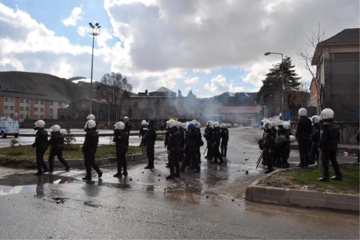 Bitlis\'te Maç Sonrası Olaylar Çıktı