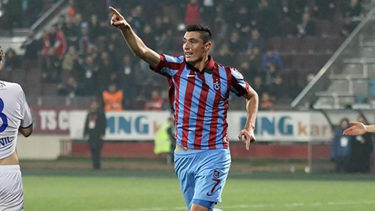 Cardozo Gözünü Galatasaray\'a Dikti