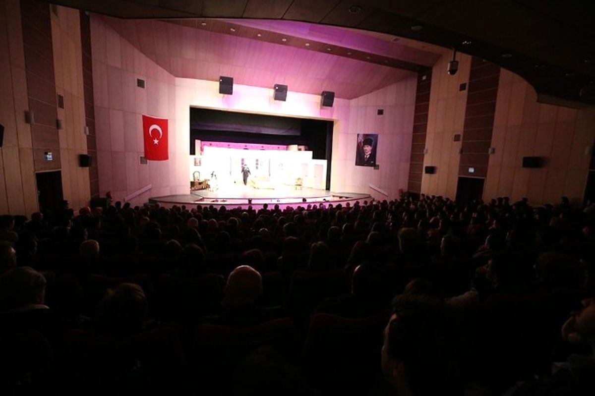 Cibali Karakolu\' Adlı Tiyatro Gösterimi Afa\'da Sahnelendi