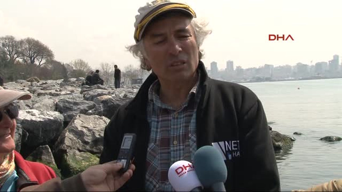 Dedelerini Yitirdikleri Gelibolu\'ya Kürek Çekiyorlar