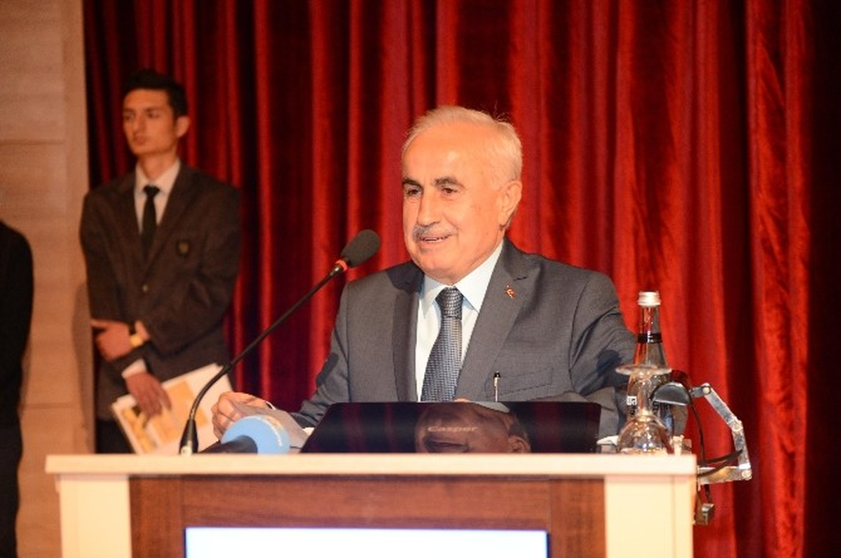 Edirne Valisi Şahin, \'Prof. Dr. Tayyip Gökbilgin ve Edirne\' Sempozyumuna Katıldı