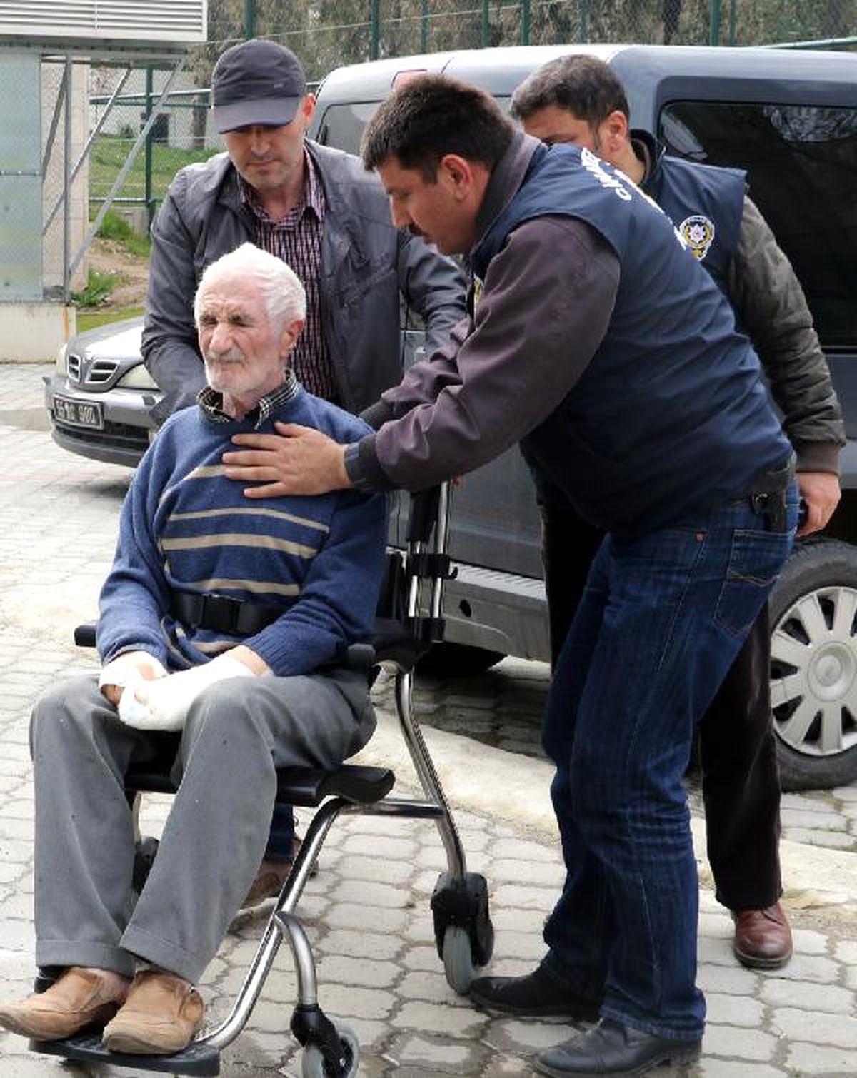 Eşe 50 Bıçak Darbesi