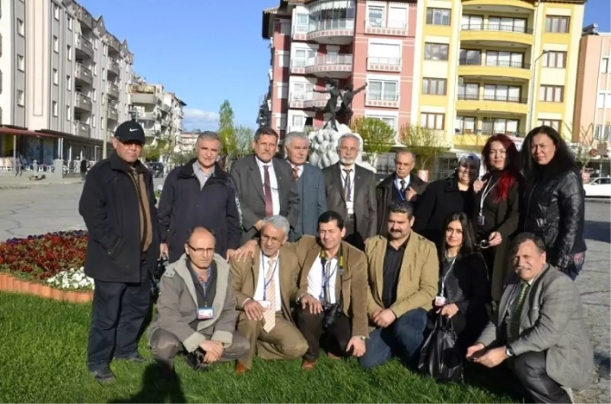 Eskişehir Şairler Derneği Salihli Şiir Şöleni\'nde