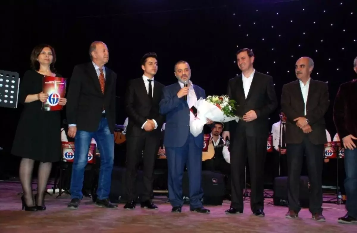 Gaün'de 'Şiirimsin Şarkımsın' Konseri