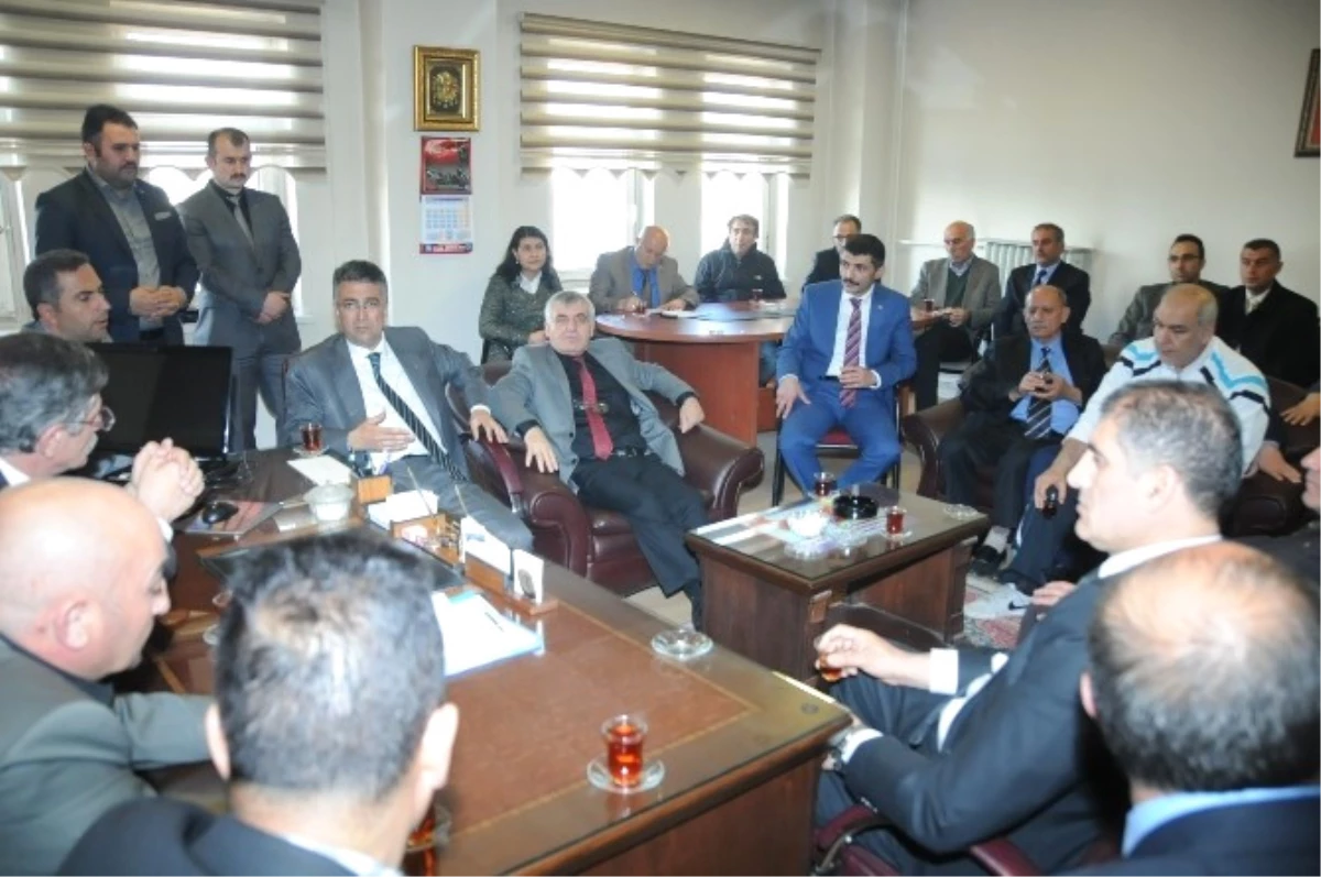 MHP Milletvekili Adaylarından Kamusen\'e Ziyaret
