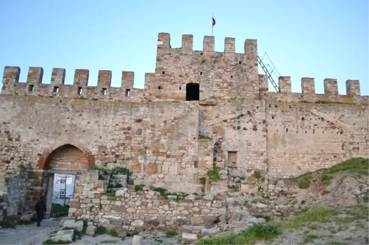 Tarihi Enez Kalesi Işıklandırılacak