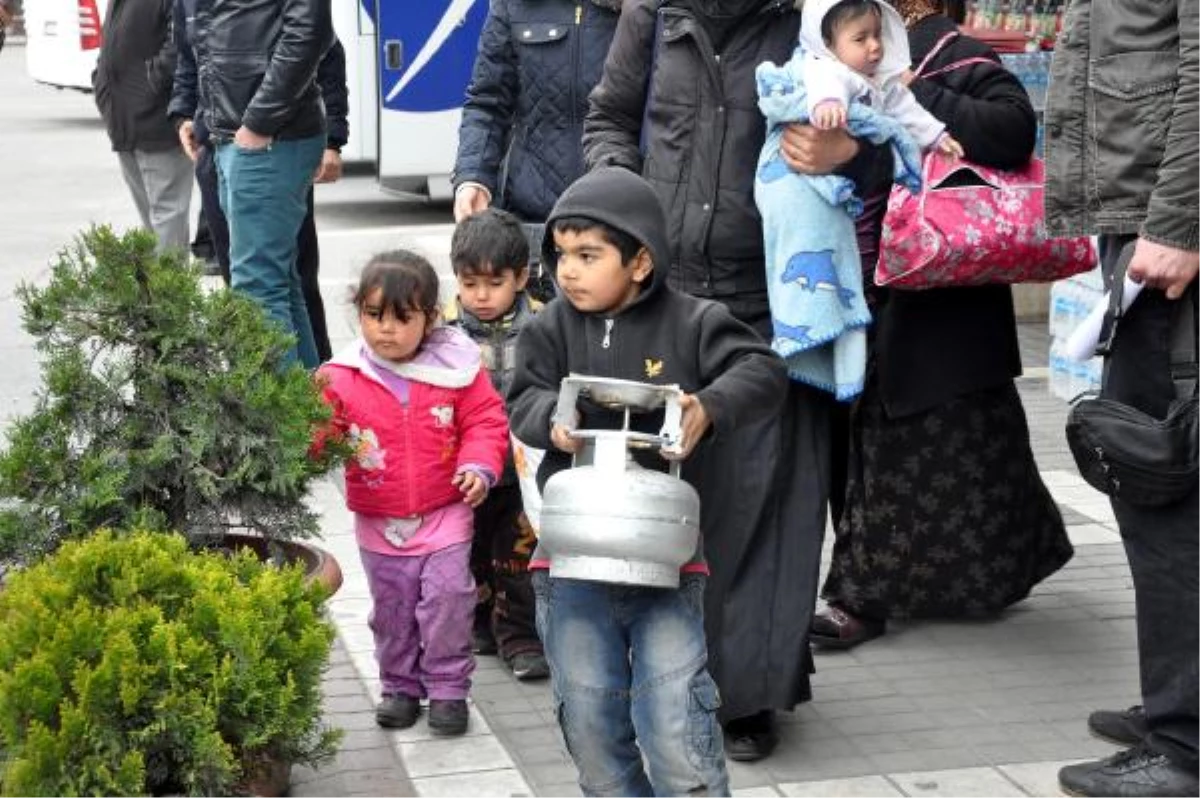 Trabzon\'da Suriyeli Dilenciler Toplanıp, Kamplara Gönderildi