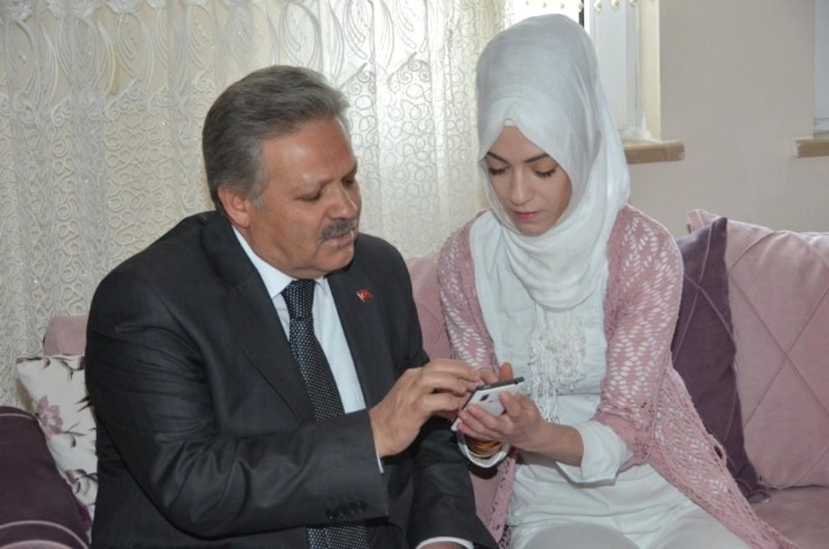Vali Kahraman\'dan Sönmez Ailesine Taziye Ziyareti
