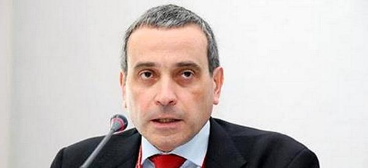 Vatikan\'ın Homoseksüel Büyükelçi Çekincesi