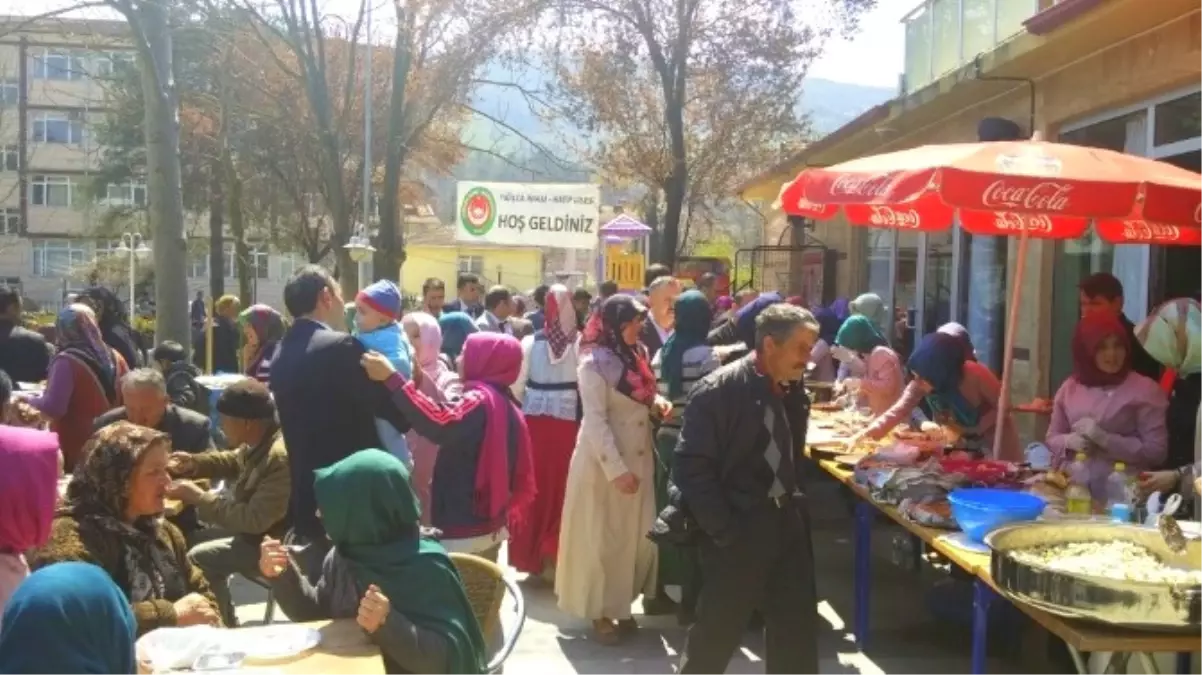 Yığılca\'da Öğrenciler Yararına Kermes