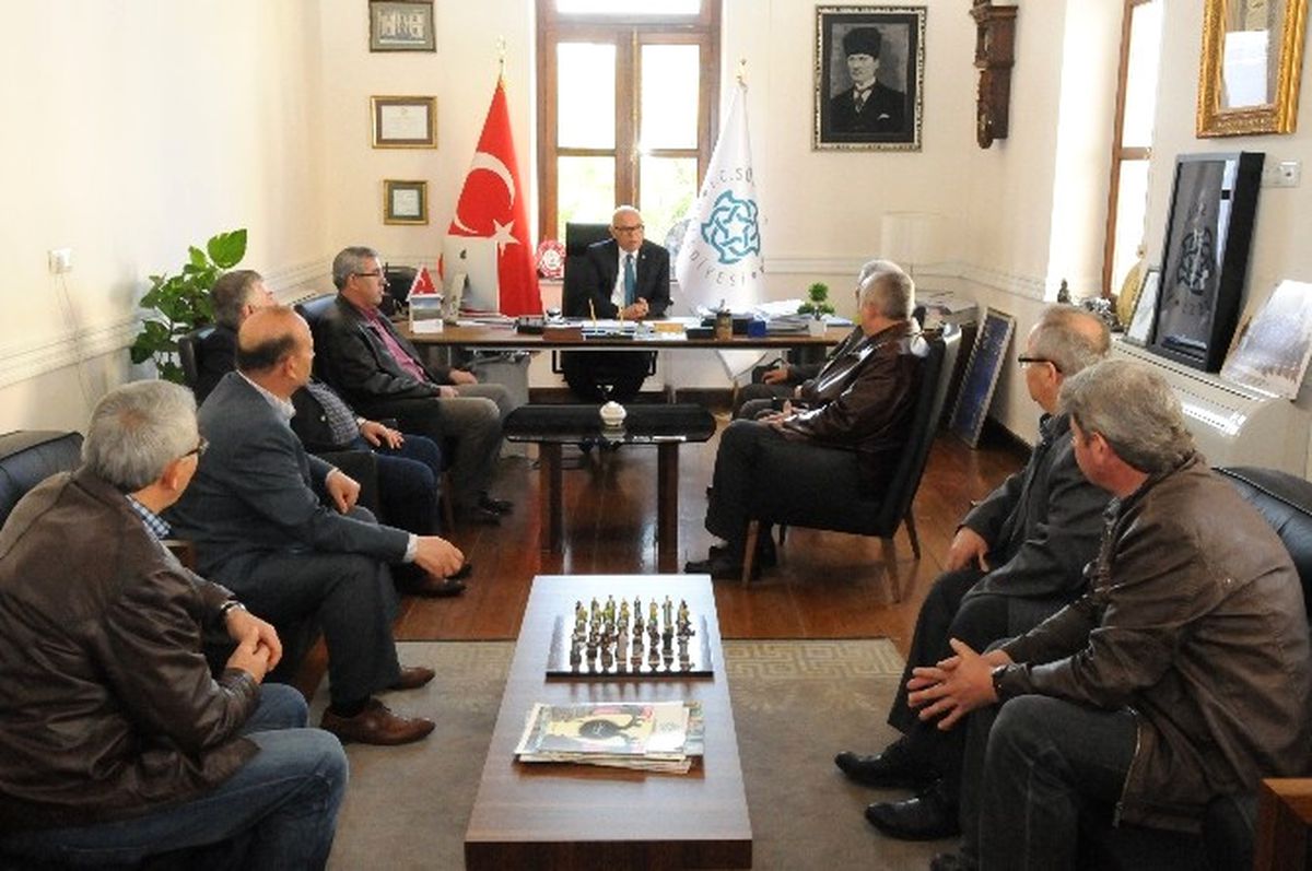 100. Yıl Sanayi Esnafından Süleymanpaşa Belediye Başkanı Eşkinat\'a Ziyaret