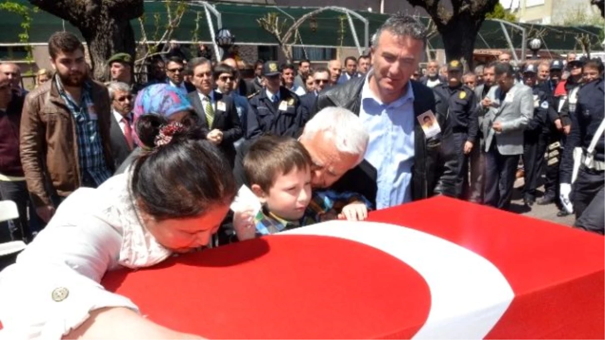 7 Yaşındaki Mert\'ten Polis Babasına En Acı Veda