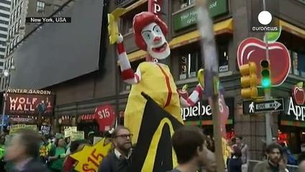 ABD\'de Fast-food Çalışanları Zam İçin Sokağa İndi