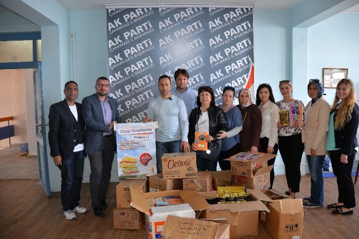 Ak Partiden Kitap Kumbarası Kampanyası
