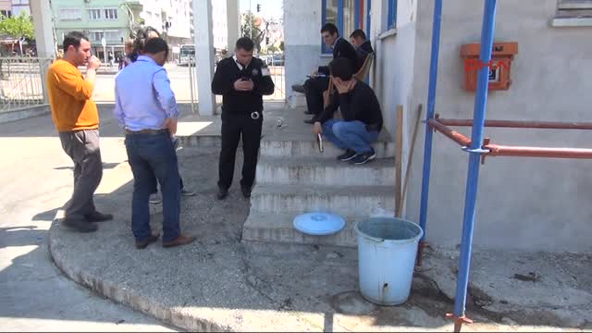 Antalya Çöpte Tabanca Bulundu