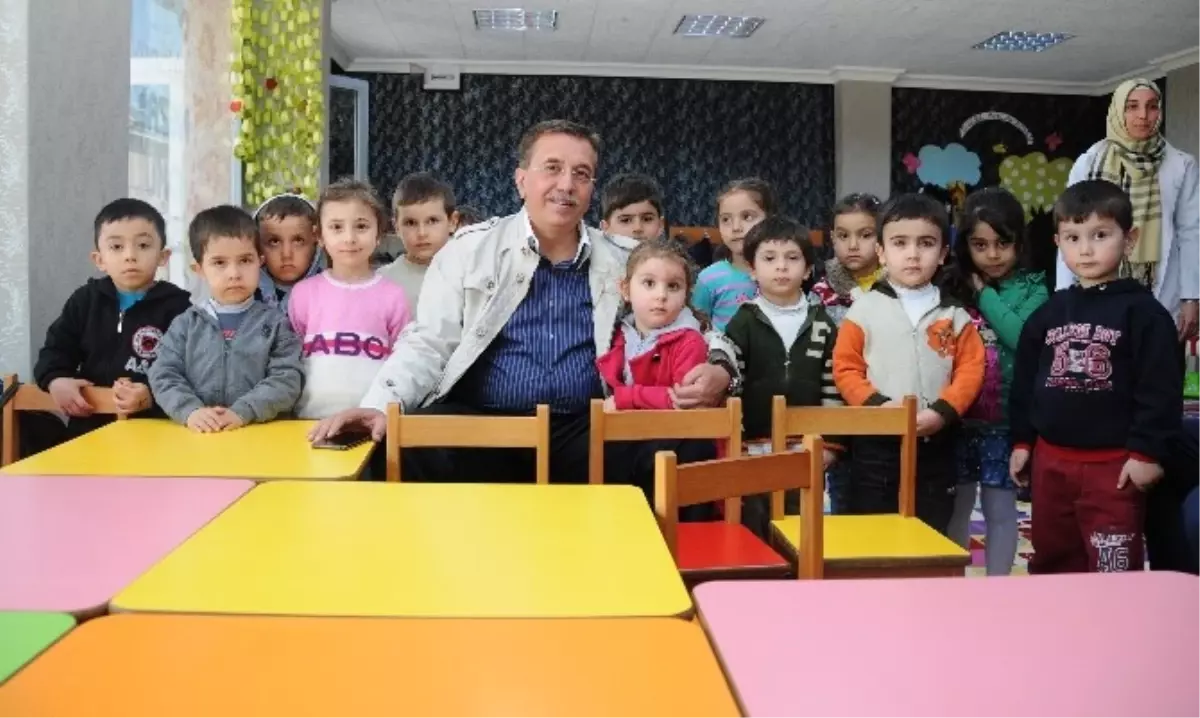 Başkan Çetin, Nezaket Okulu'nu Ziyaret Etti
