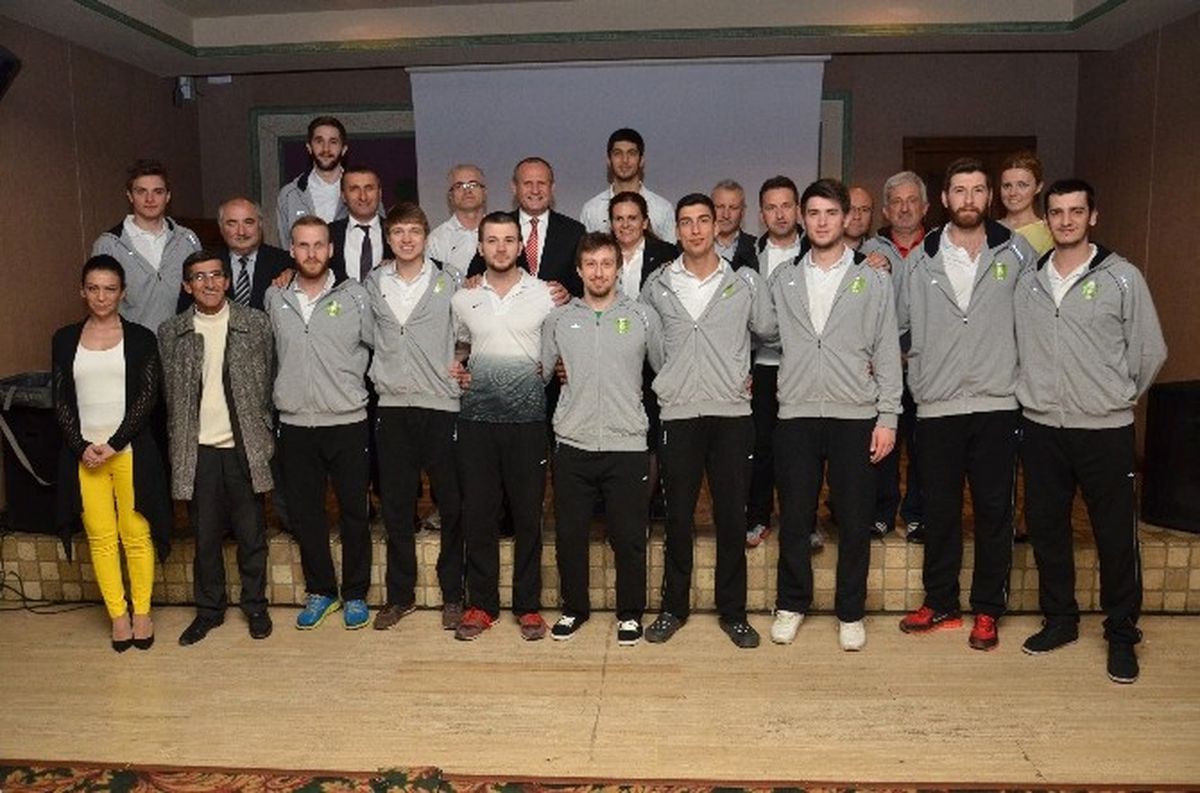 Başkan Keleş\'ten Voleybolculara Prim Sözü