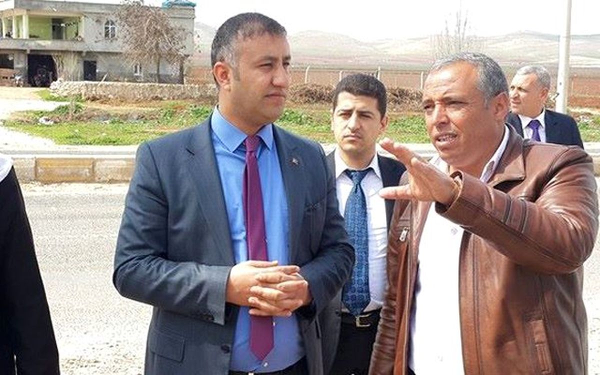 Başkanları Birbirine Düşürüp Geri Çekildi!