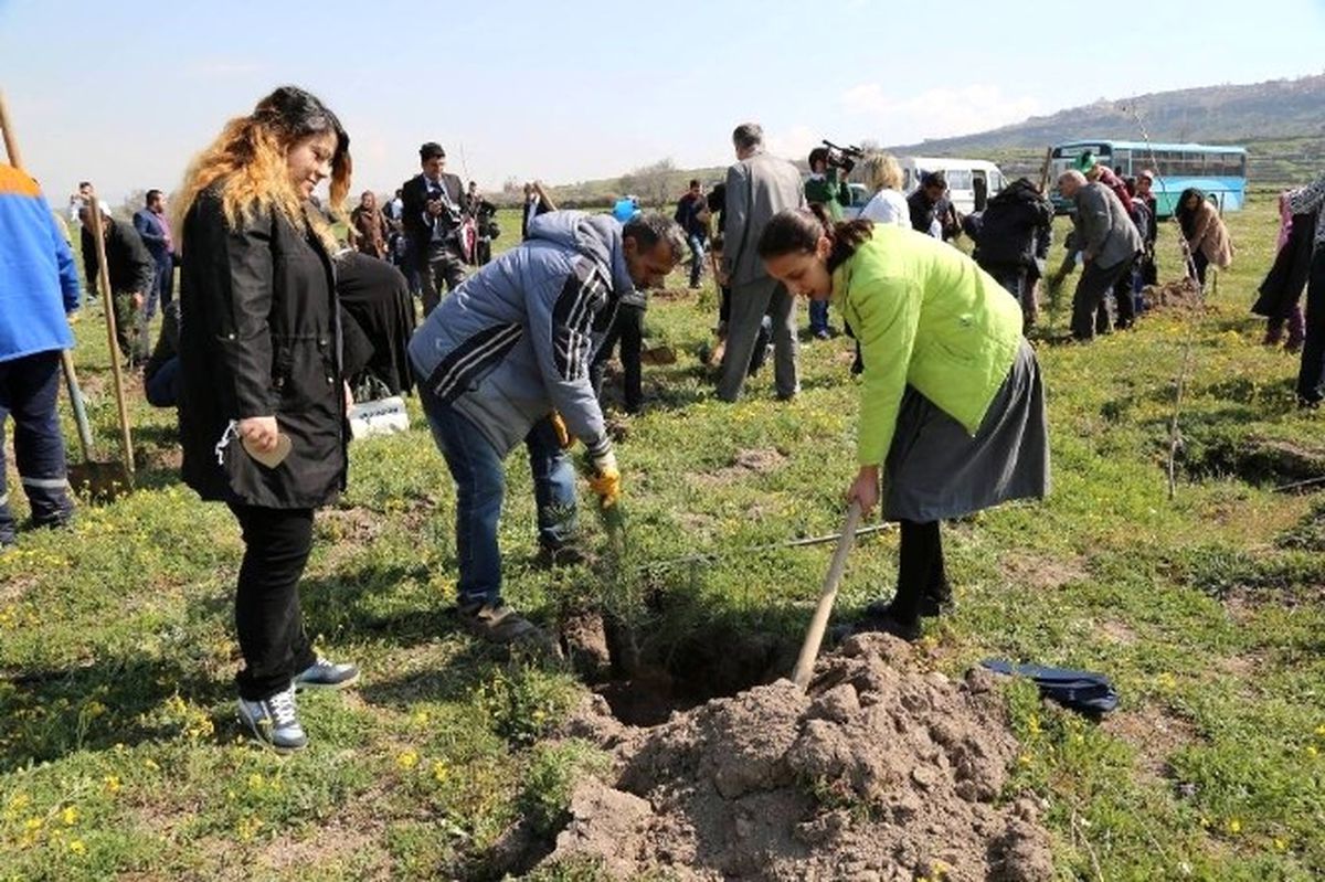 Bölge Halkı ve Berksoy Özel Eğitim ve Rehabilitasyon Merkeziöğrencilerinin Katılımları ile Bölge...