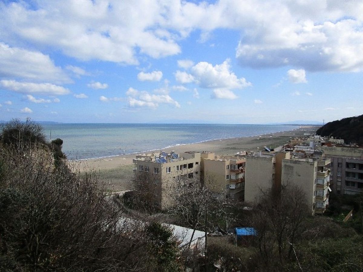 Büyükşehir Belediyesi Karacabey Sahillerini de Güzelleştiriyor
