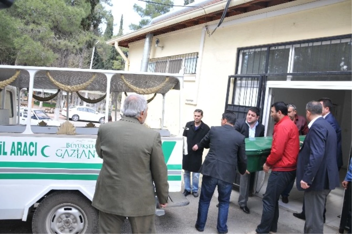 Duş Alırken Elektrik Akımına Kapılan Kadın Hayatını Kaybetti