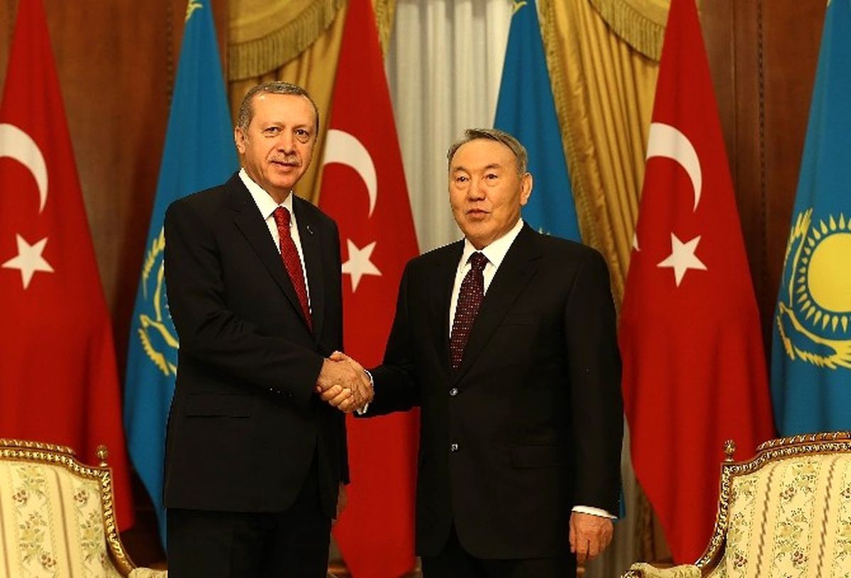 Erdoğan, Kazakistan Devlet Başkanı Nazarbayev ile Başbaşa Görüştü