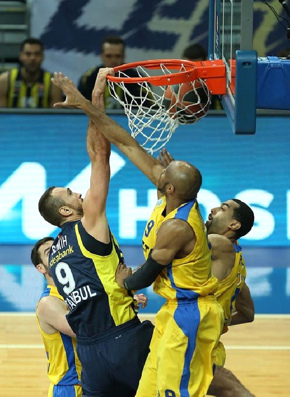 Fenerbahçe Ülker Seriyi 2-0\'a Getirdi