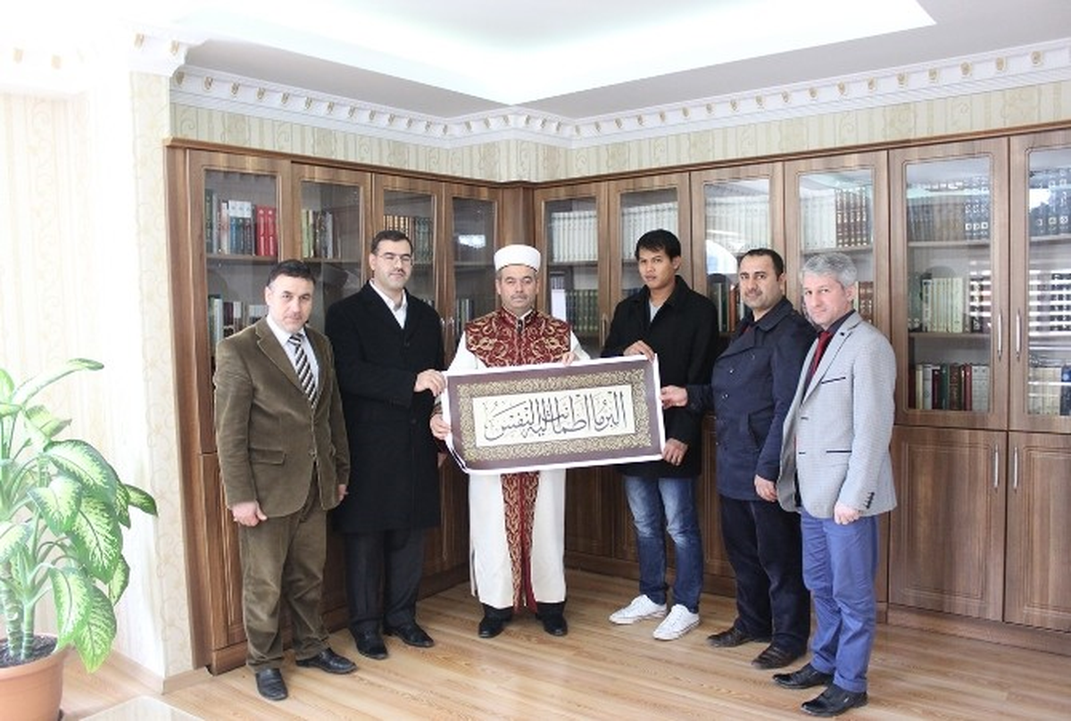 Filipinli Jr. İslam\'ı Seçerek Ahmed Oldu