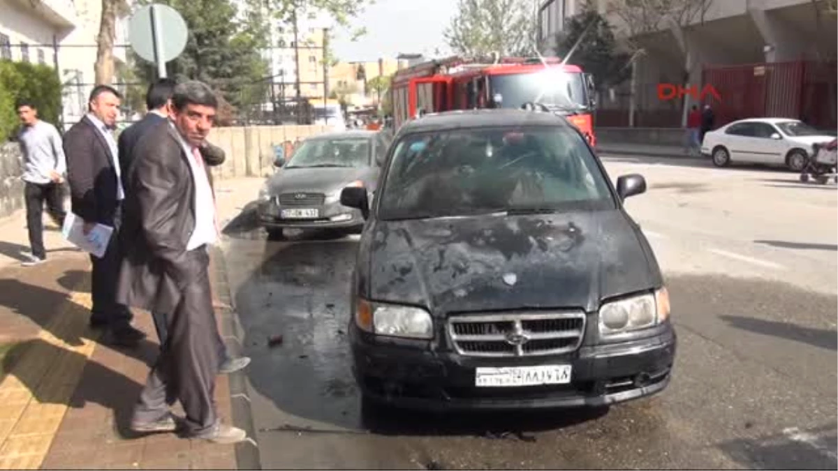 Gaziantep?te Hareket Halindeki Araç Yandı