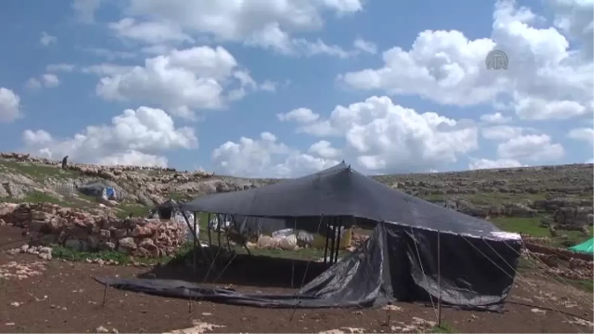 Göçerlere Yine Yol Göründü