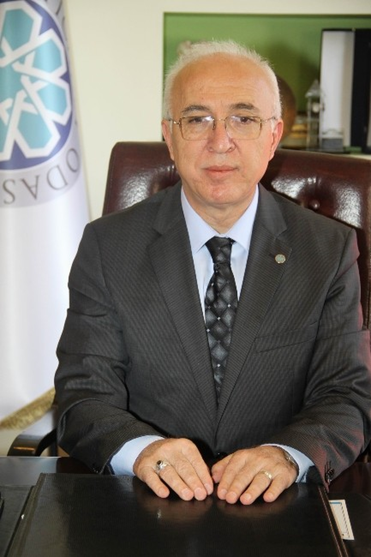 Hiçyılmaz\'dan \'Kutlu Doğum\' Mesajı
