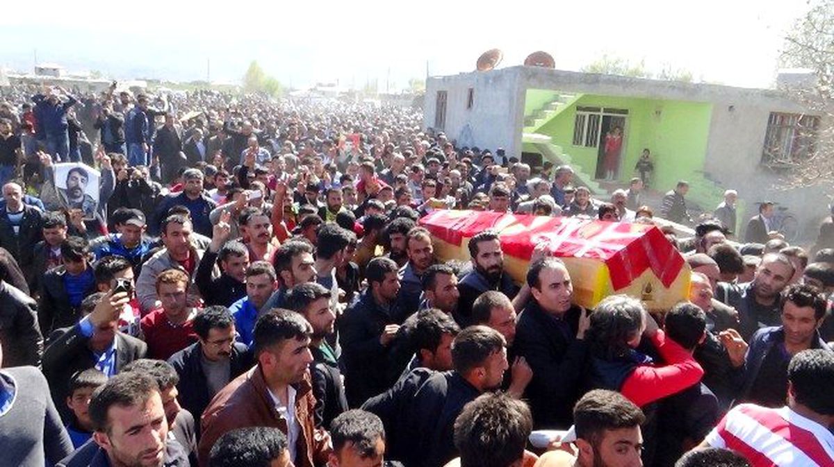 Iğdır\'da PKK\'lının Cenazesinde Olay Çıktı