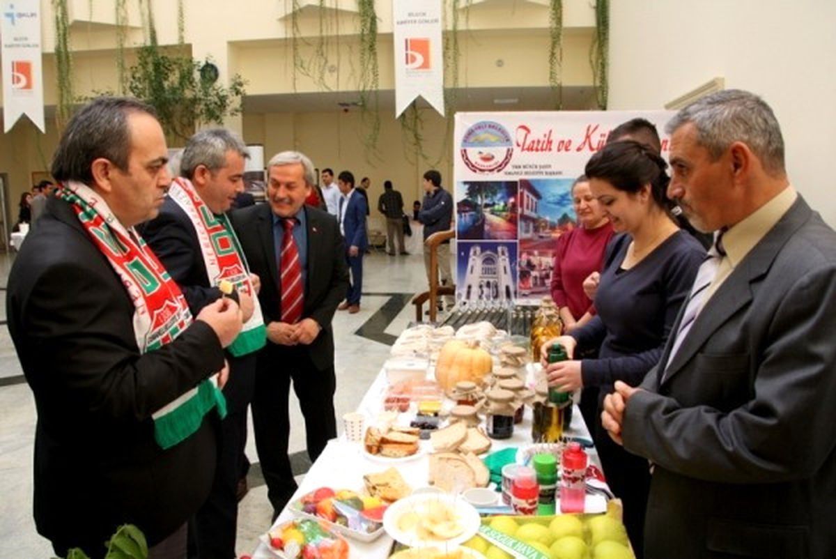Kariyer Günlerinde Osmaneli\'nin Yöresel Ürünler Standı Büyük İlgi Gördü