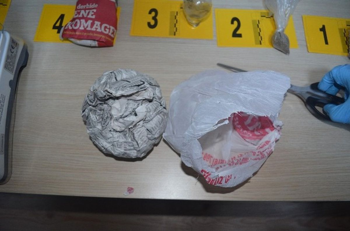 Kars ve Iğdır\'da Eşzamanlı Uyuşturucu Operasyonu