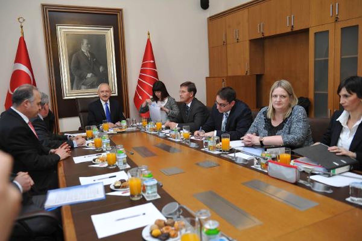 Kılıçdaroğlu, Greco Heyeti ile Görüştü