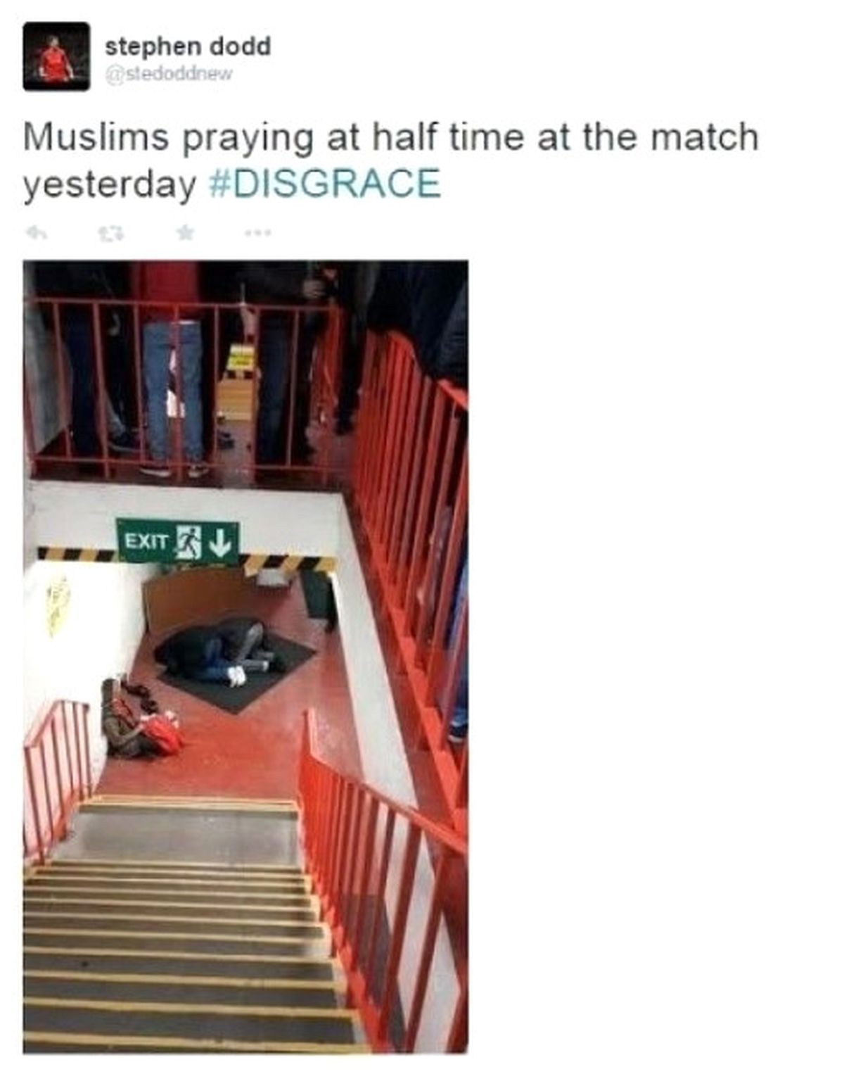 Lıverpool\'dan \'Namaz\' Açıklaması