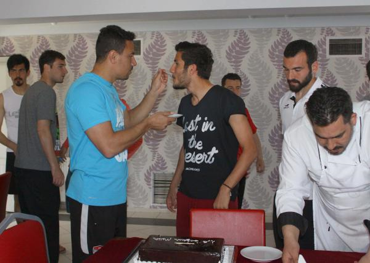 Manisaspor\'a, Galatasaray Morali