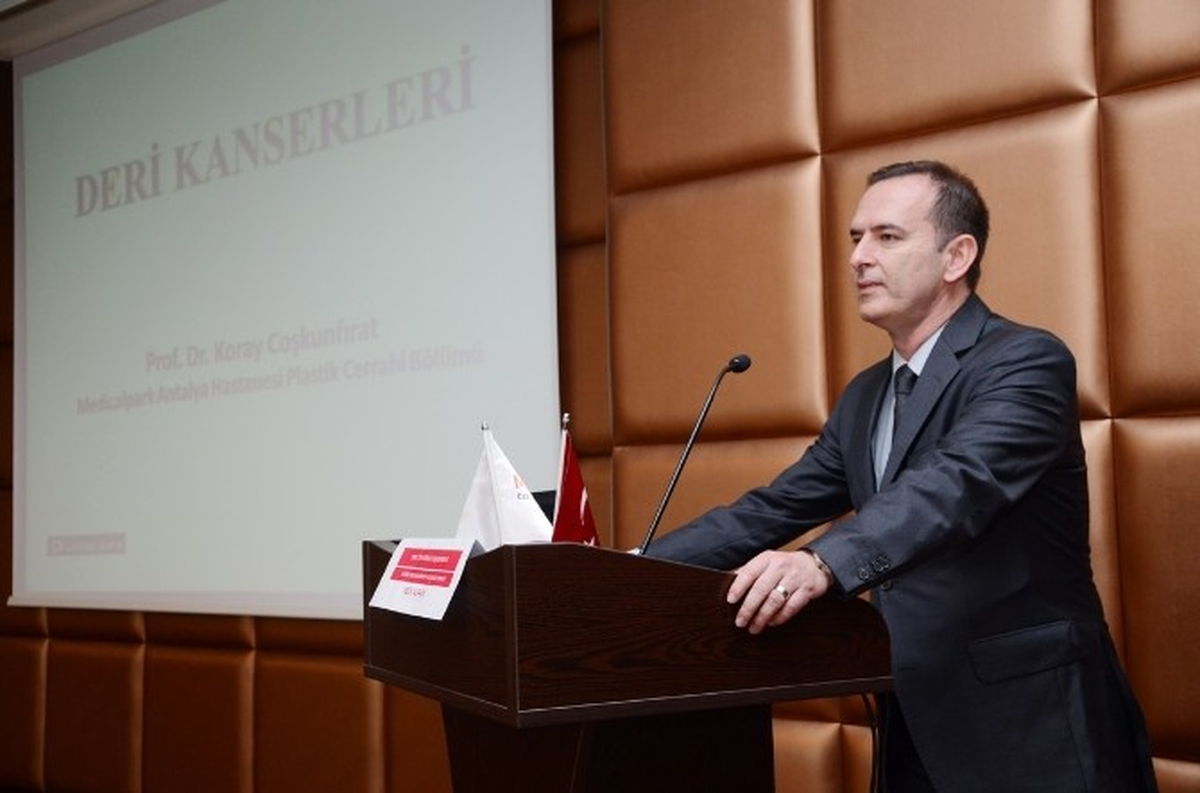 Prof. Dr. Coşkunfırat, Deri Kanserlerini Anlattı
