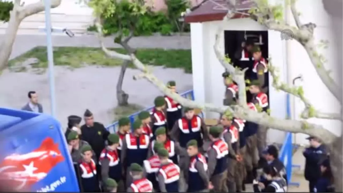 Soma\'daki Maden Faciası Davasında 3. Gün - Tutuklu Sanıkların Çıkışı