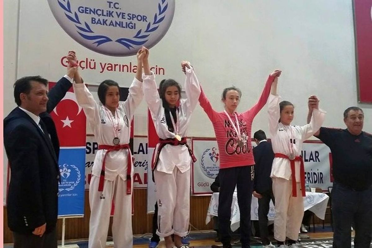 Taekwondoculardan Büyük Başarı