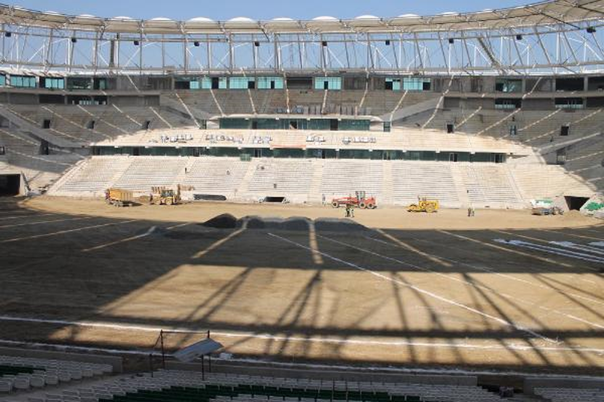 Timsah Arena\'nın Dranajı İçin Kepçe Vuruldu