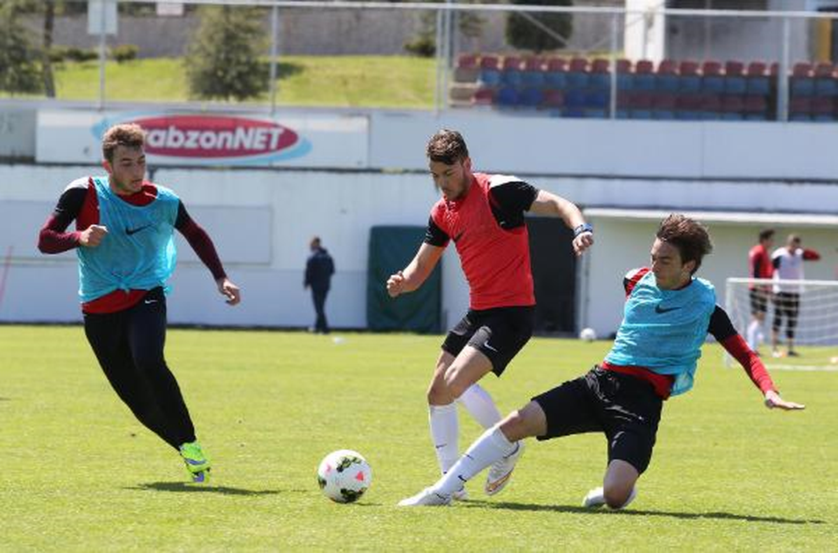 Trabzonspor\'da Galatasaray Maçının Hazırlıkları Sürüyor