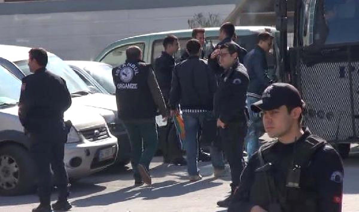 27 Polis Tutuklama İstemiyle Mahkemeye Sevkedildi