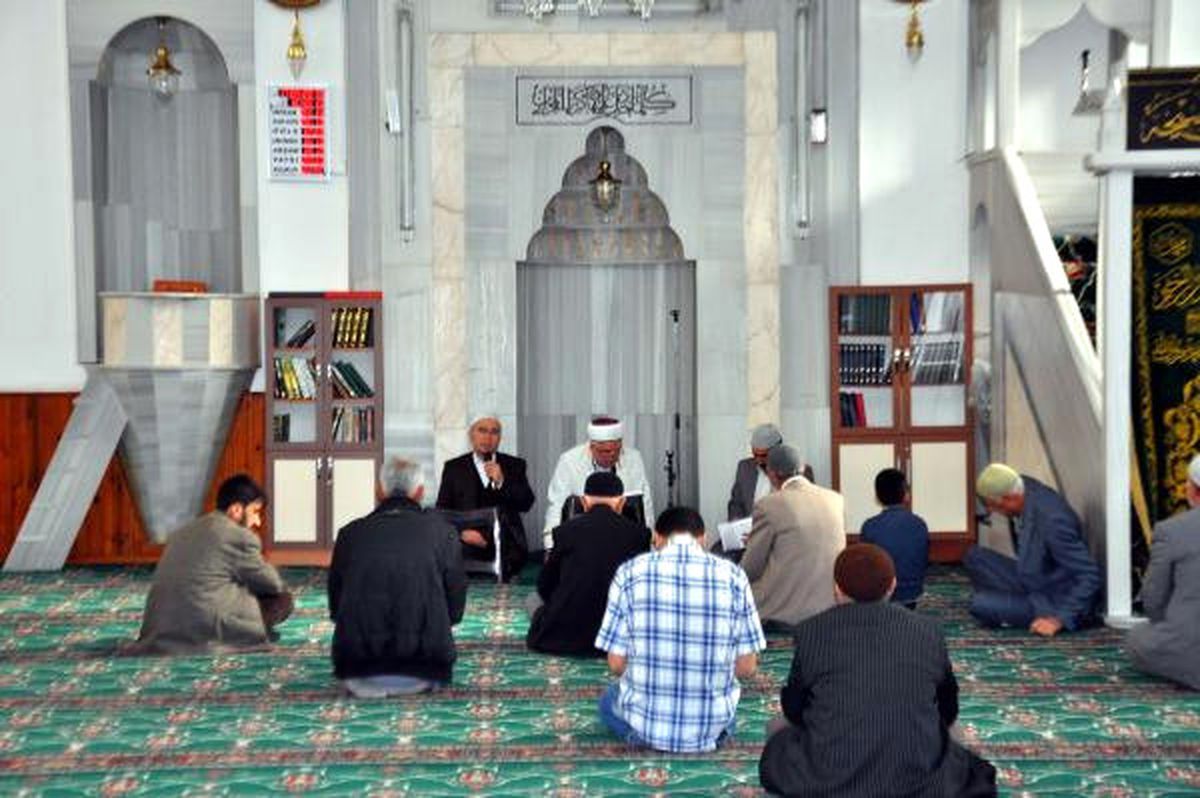 Adıyaman\'da Turgut Özal İçin Mevlit Okutuldu