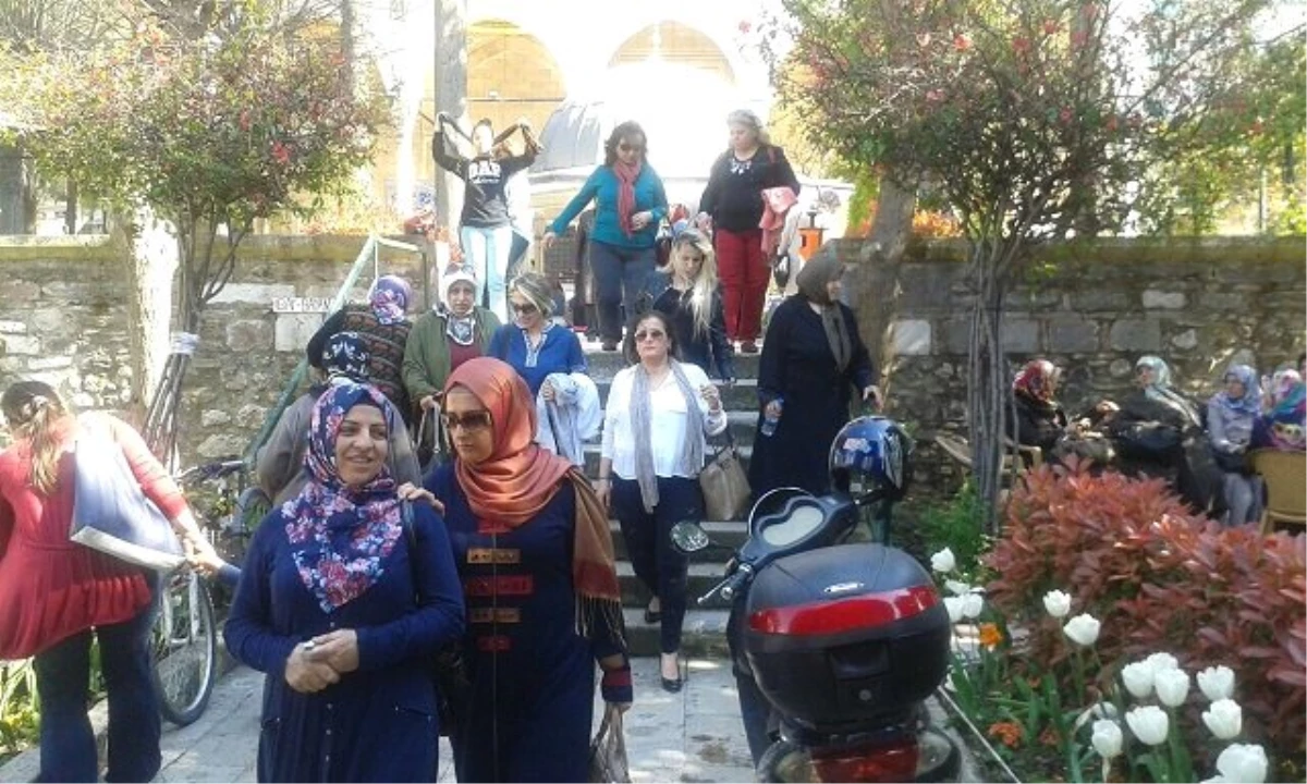 Akhisarlı Kadınlar Manisa Turuna Çıktı