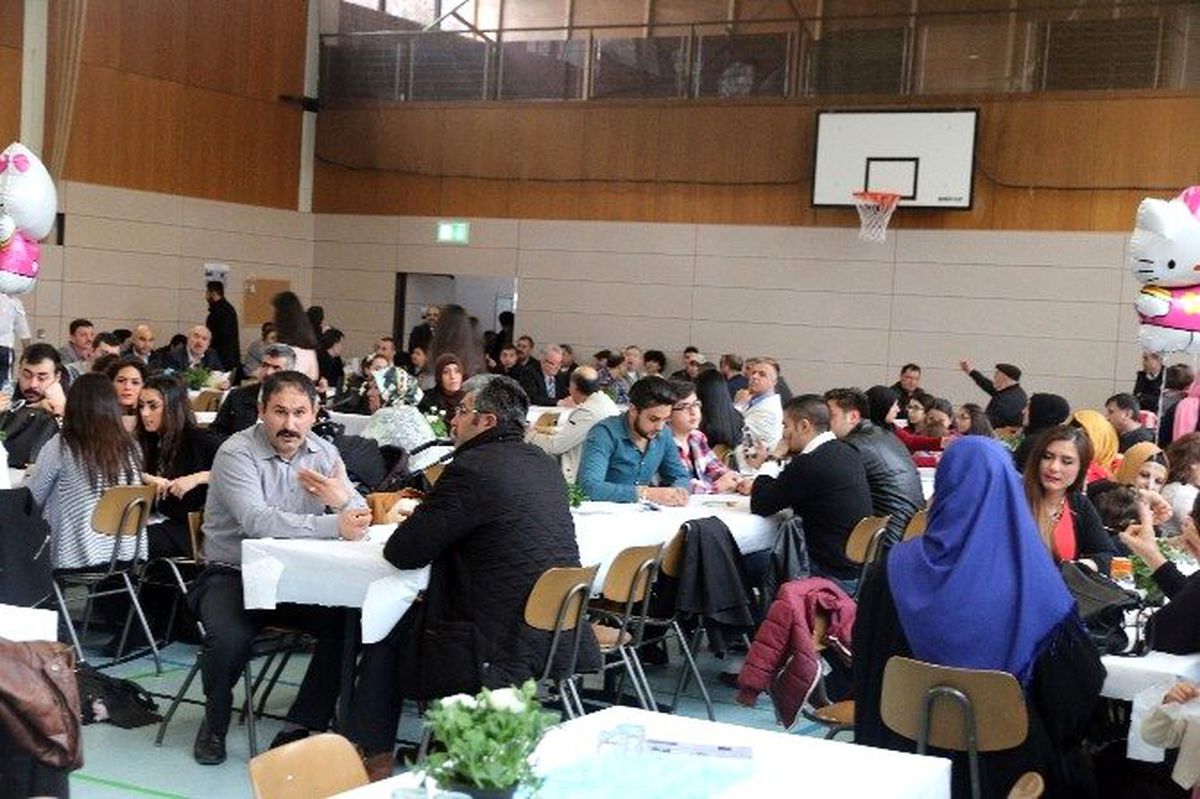 Başkan Yazgı Stuttgart\'ta Aksaraylılarla Hasret Giderdi