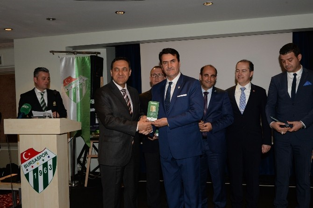 Bursaspor\'dan Başkan Dündar\'a Teşekkür