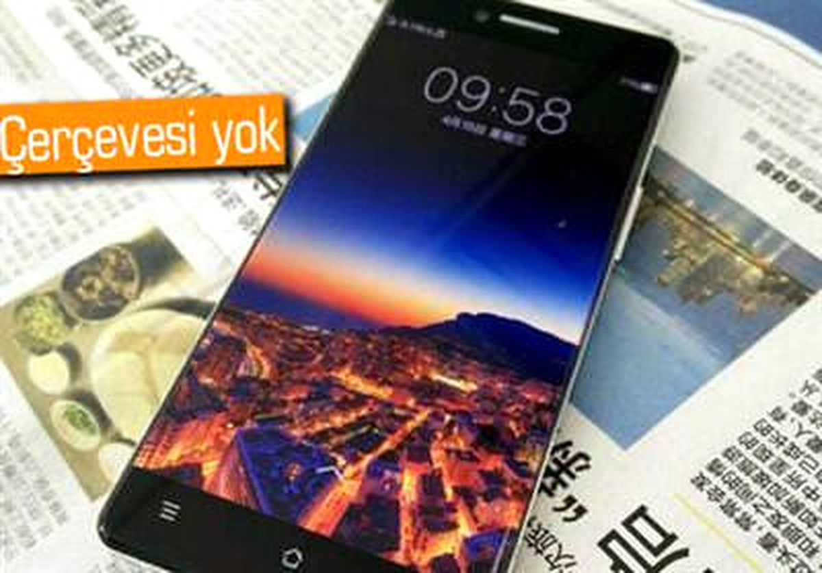 Çerçevesiz Akıllı Telefondan Yeni Fotoğraflar