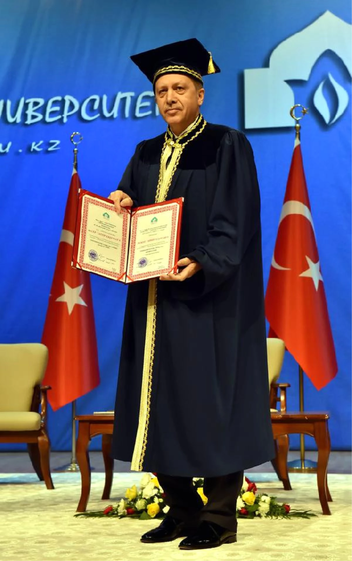 Cumhurbaşkanı Erdoğan\'a Fahri Profesörlük Ünvanı Verildi