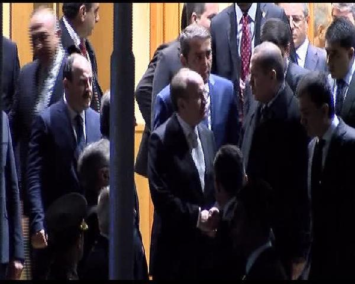 Cumhurbaşkanı Erdoğan Türkiye\'ye Döndü